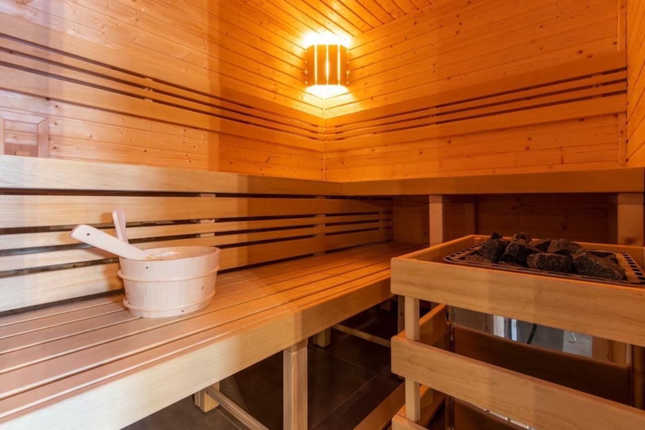 Tvarozna Lhota Restaurace Penzion Pod Sumarnikem מראה חיצוני תמונה